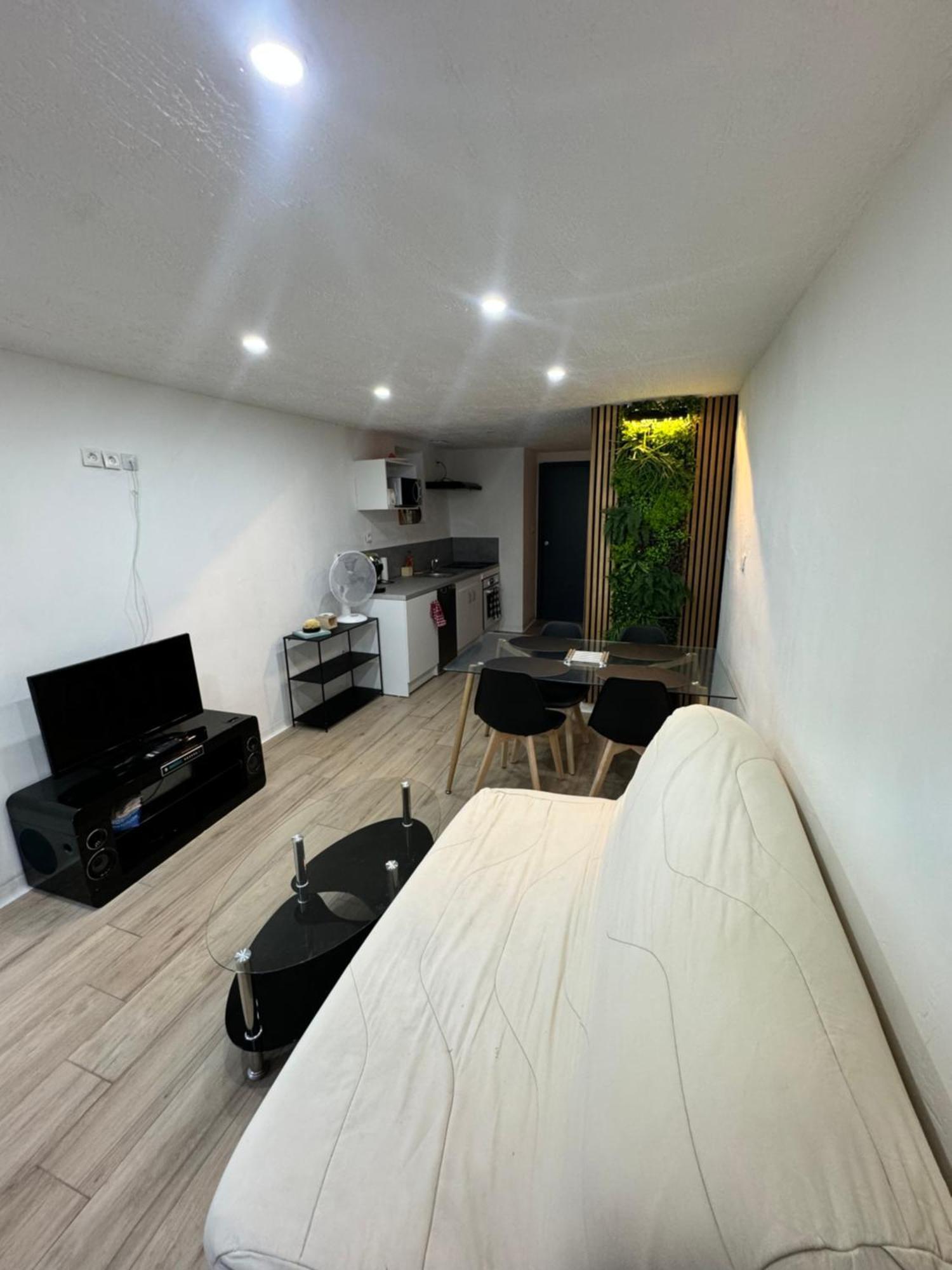 Charmante Maison De Village Bram Kültér fotó